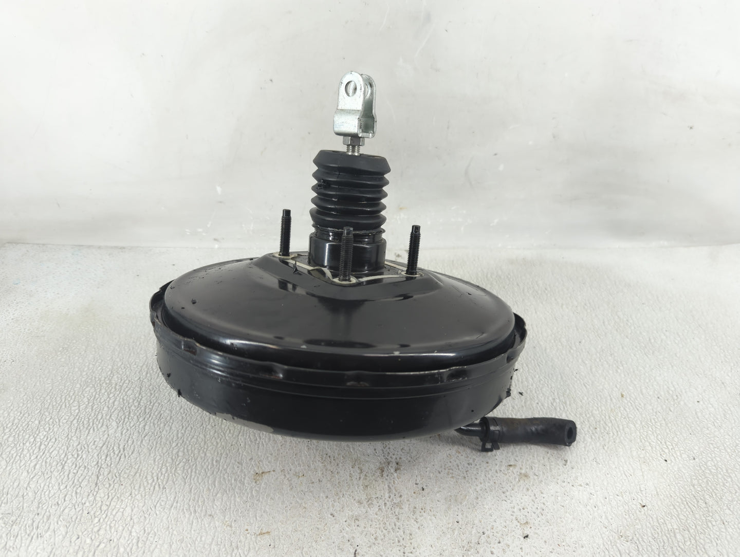 2016 Hyundai Veloster Brake Master Cylinder - Oemusedautoparts1.com
