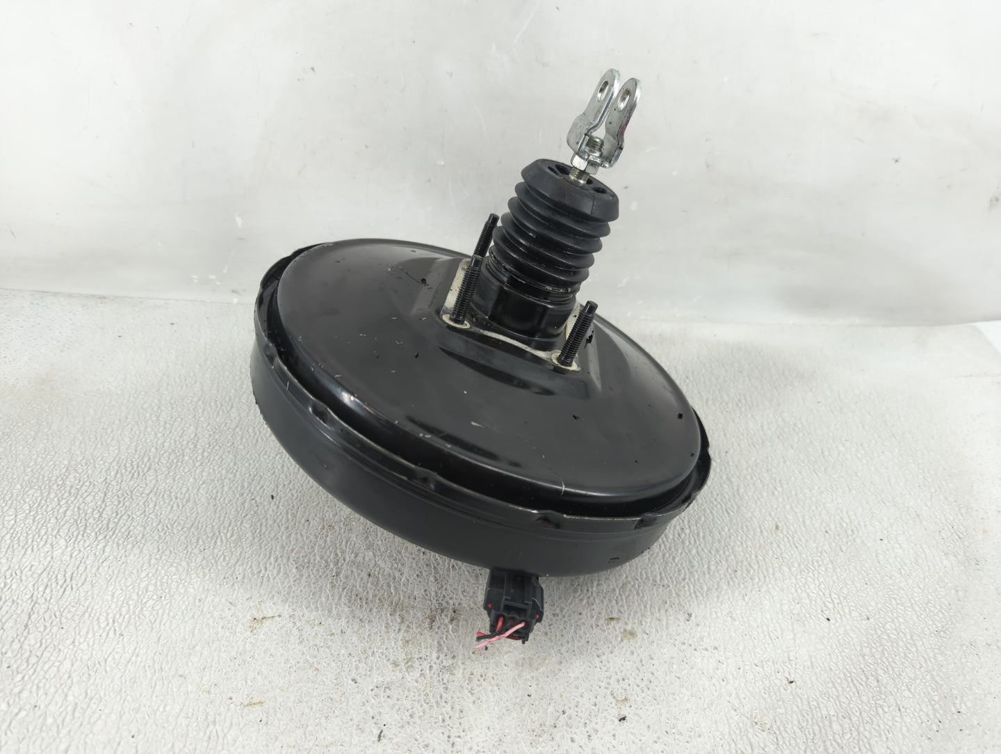 2016 Hyundai Veloster Brake Master Cylinder - Oemusedautoparts1.com