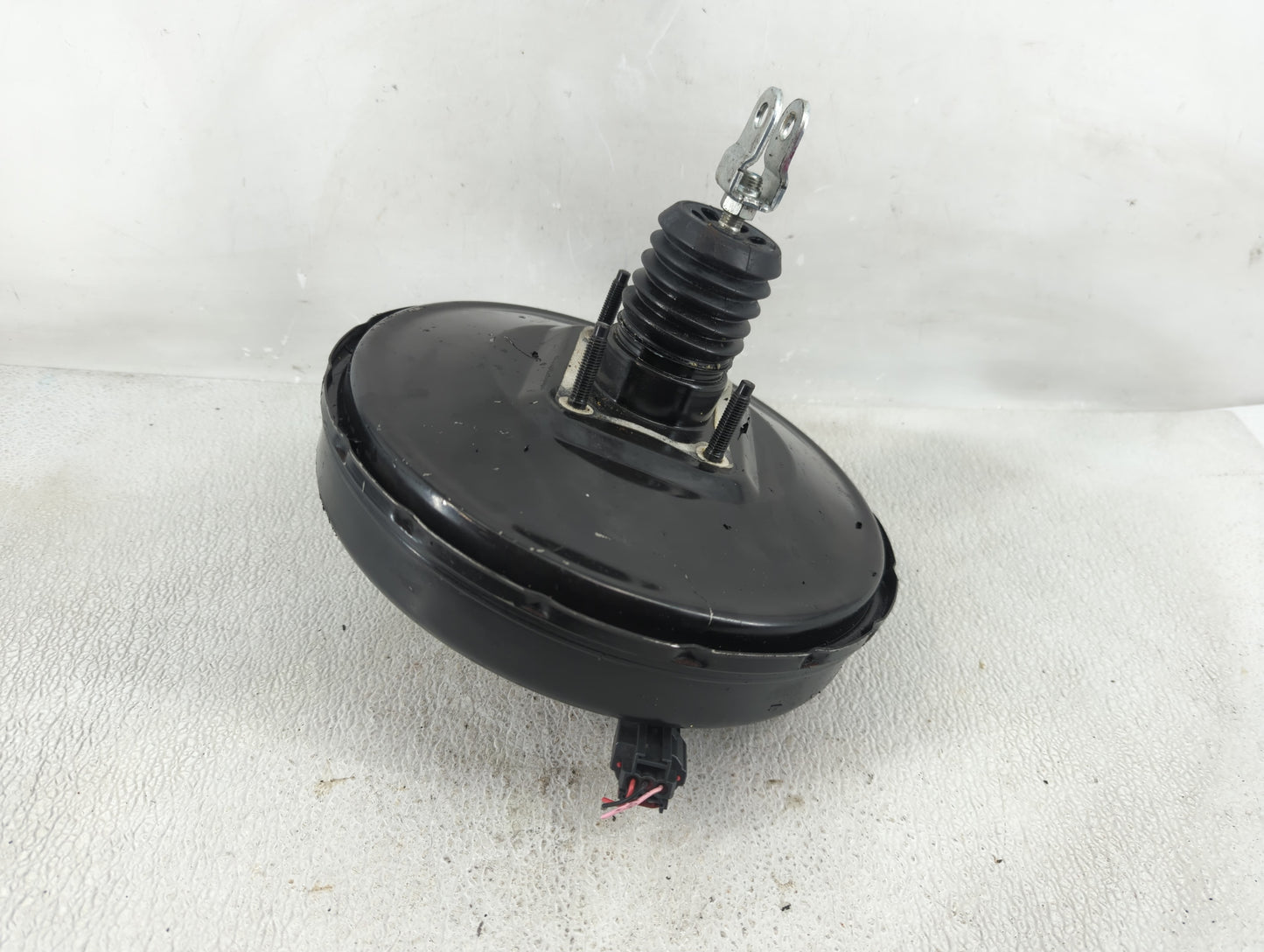 2016 Hyundai Veloster Brake Master Cylinder - Oemusedautoparts1.com