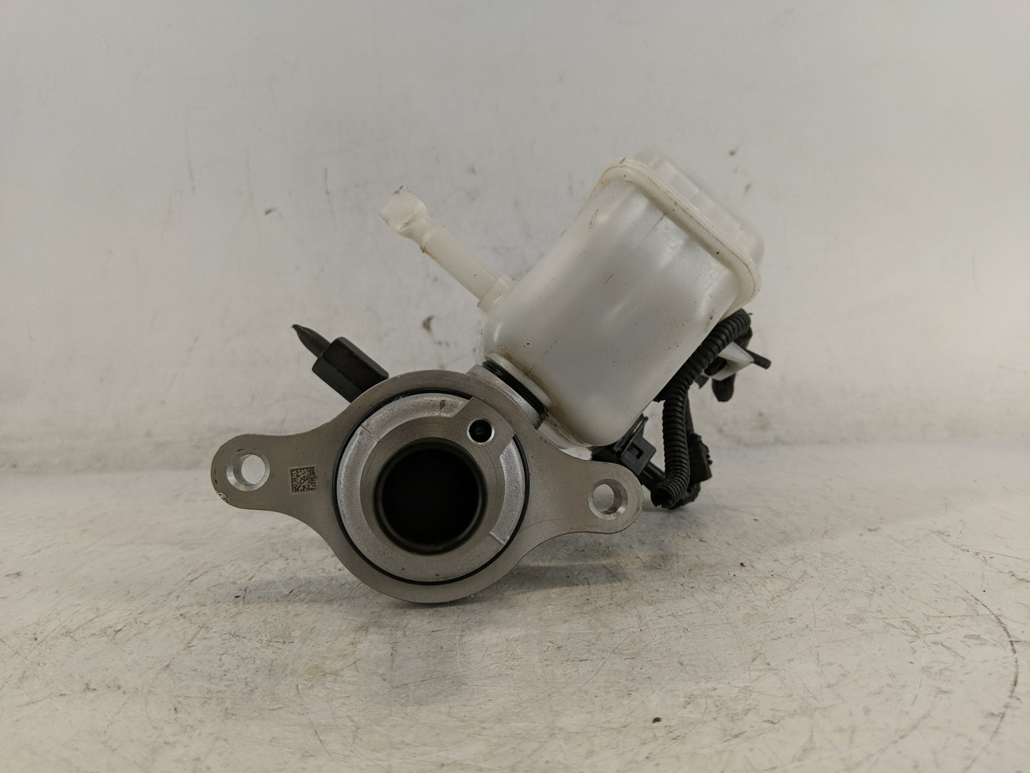 2012-2017 Hyundai Veloster Brake Master Cylinder - Oemusedautoparts1.com
