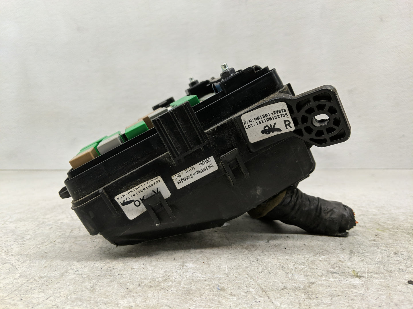 2015-2017 Hyundai Veloster Fusebox Fuse Box Panel Relay Module P/N:91941-2V320 N91301-2V026-16 Fits Fits 2015 2016 2017 OEM 