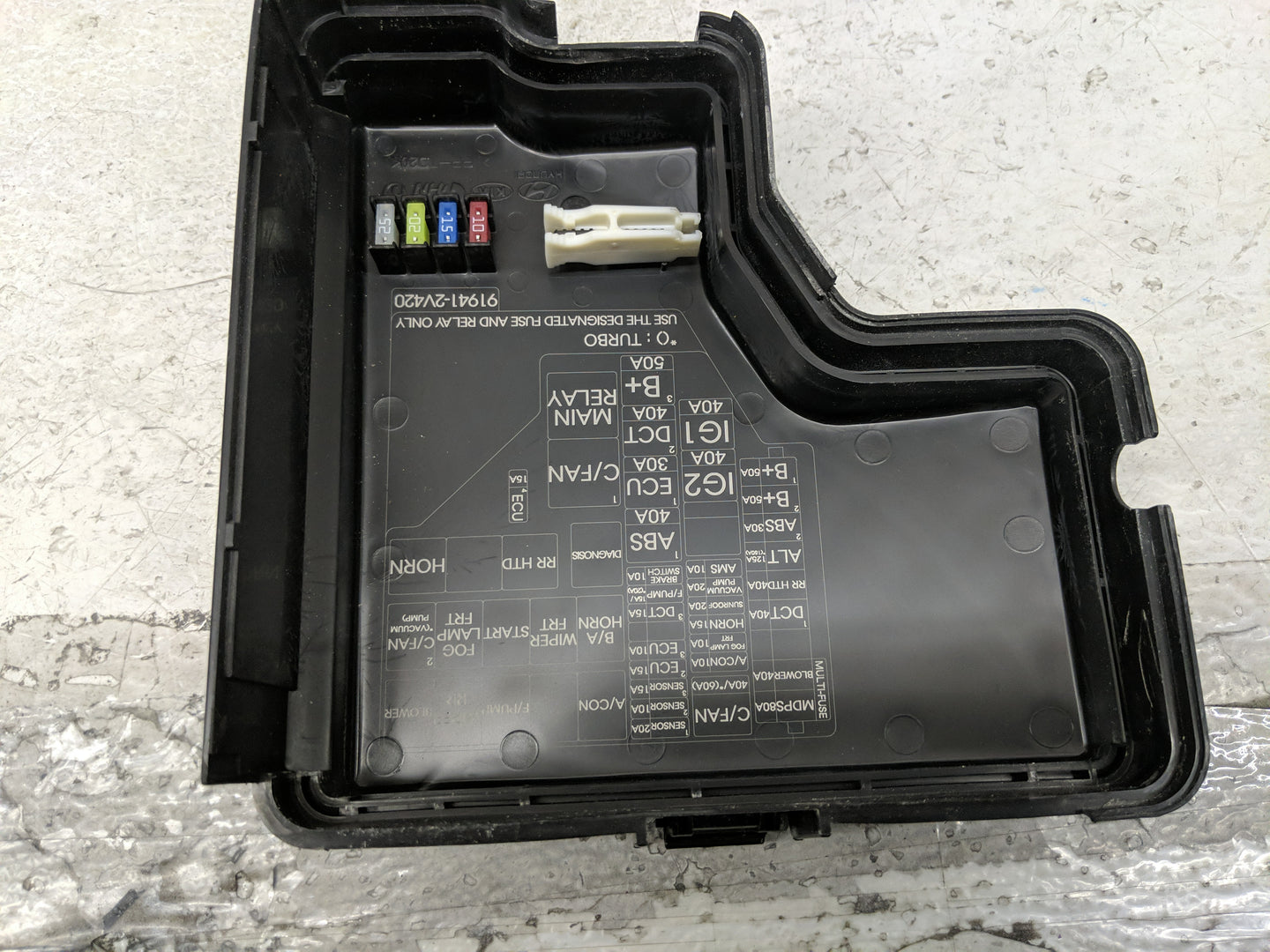 2015-2017 Hyundai Veloster Fusebox Fuse Box Panel Relay Module P/N:91941-2V420 91236 2V099 Fits Fits 2015 2016 2017 OEM Used