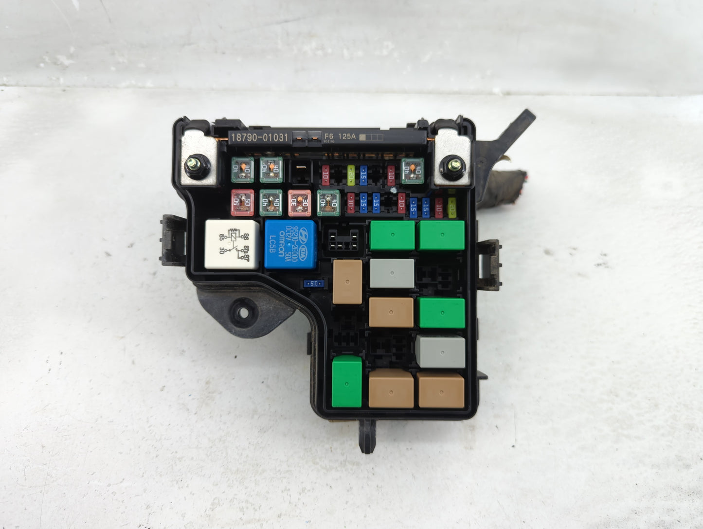 2016-2017 Hyundai Veloster Fusebox Fuse Box Panel Relay Module P/N:91941-2V420 Fits Fits 2016 2017 OEM Used Auto Parts - Oem