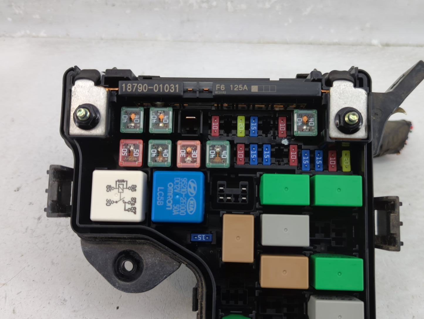 2016-2017 Hyundai Veloster Fusebox Fuse Box Panel Relay Module P/N:91941-2V420 Fits Fits 2016 2017 OEM Used Auto Parts - Oem