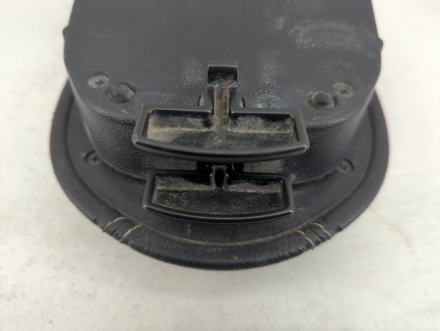 2016 Hyundai Veloster Center Console Armrest Cover Lid Fits OEM Used Auto Parts - Oemusedautoparts1.com