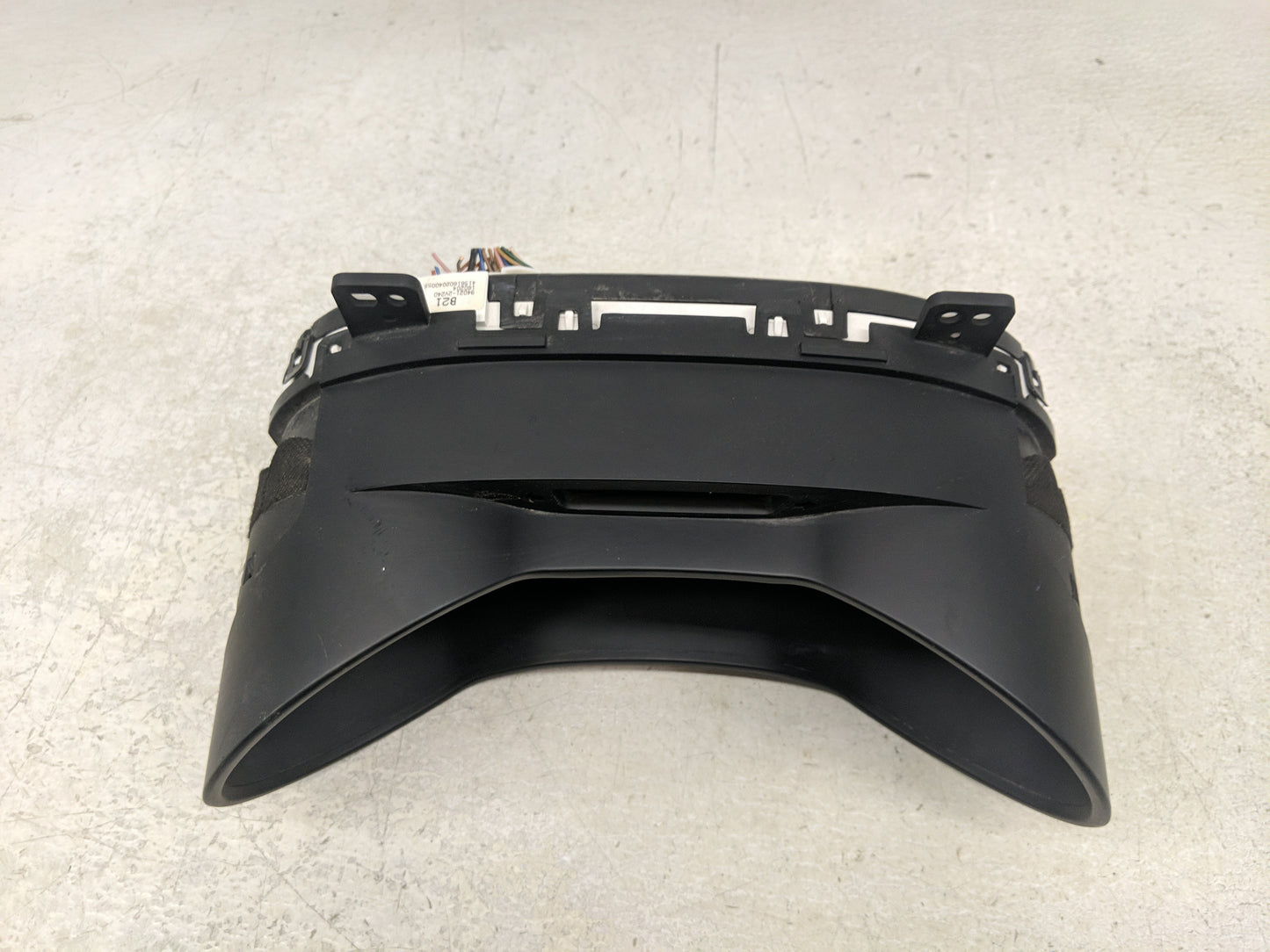 2016-2017 Hyundai Veloster Instrument Cluster Speedometer Gauges P/N:94021-2V240 Fits Fits 2016 2017 OEM Used Auto Parts - O