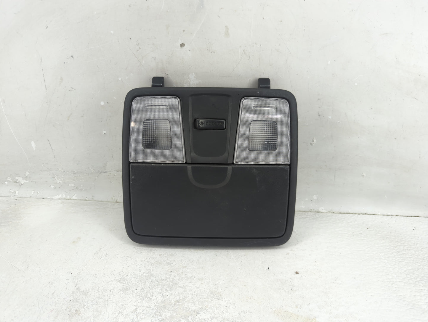 2016 Hyundai Veloster Overhead Roof Console - Oemusedautoparts1.com