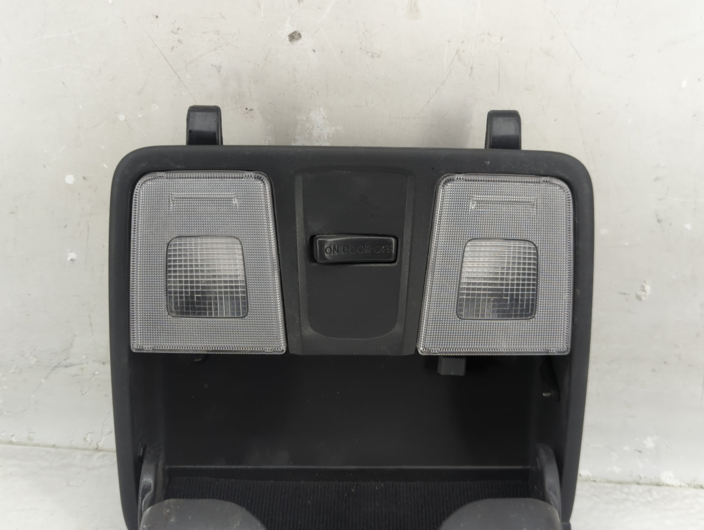 2016 Hyundai Veloster Overhead Roof Console - Oemusedautoparts1.com
