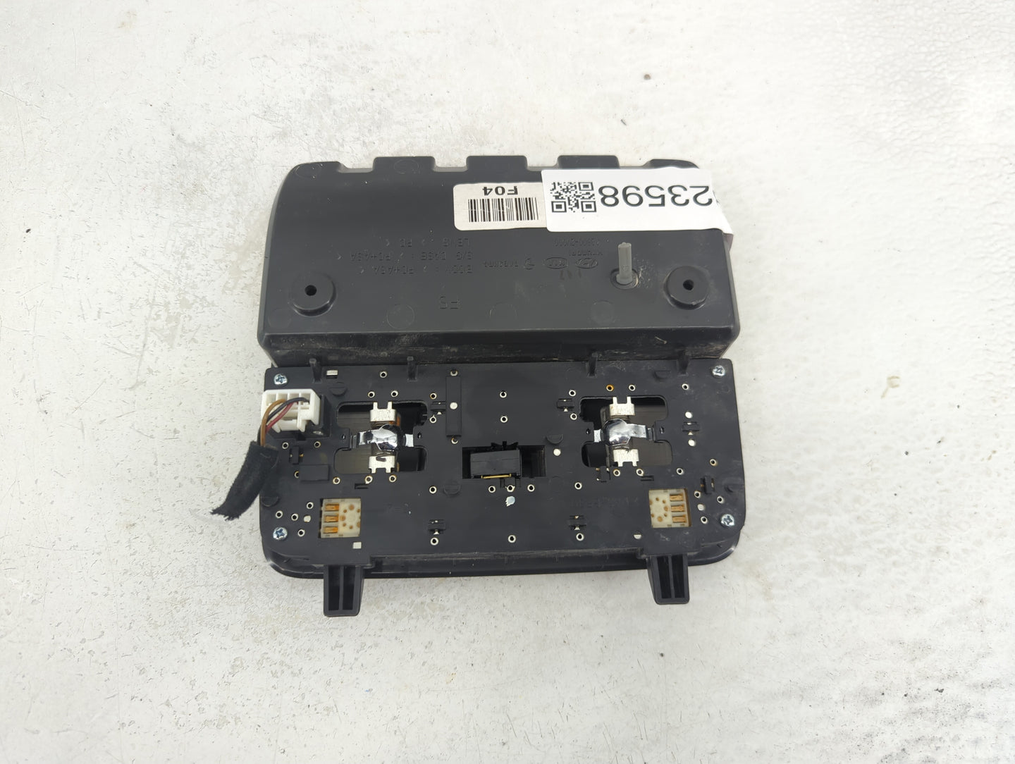 2016 Hyundai Veloster Overhead Roof Console - Oemusedautoparts1.com