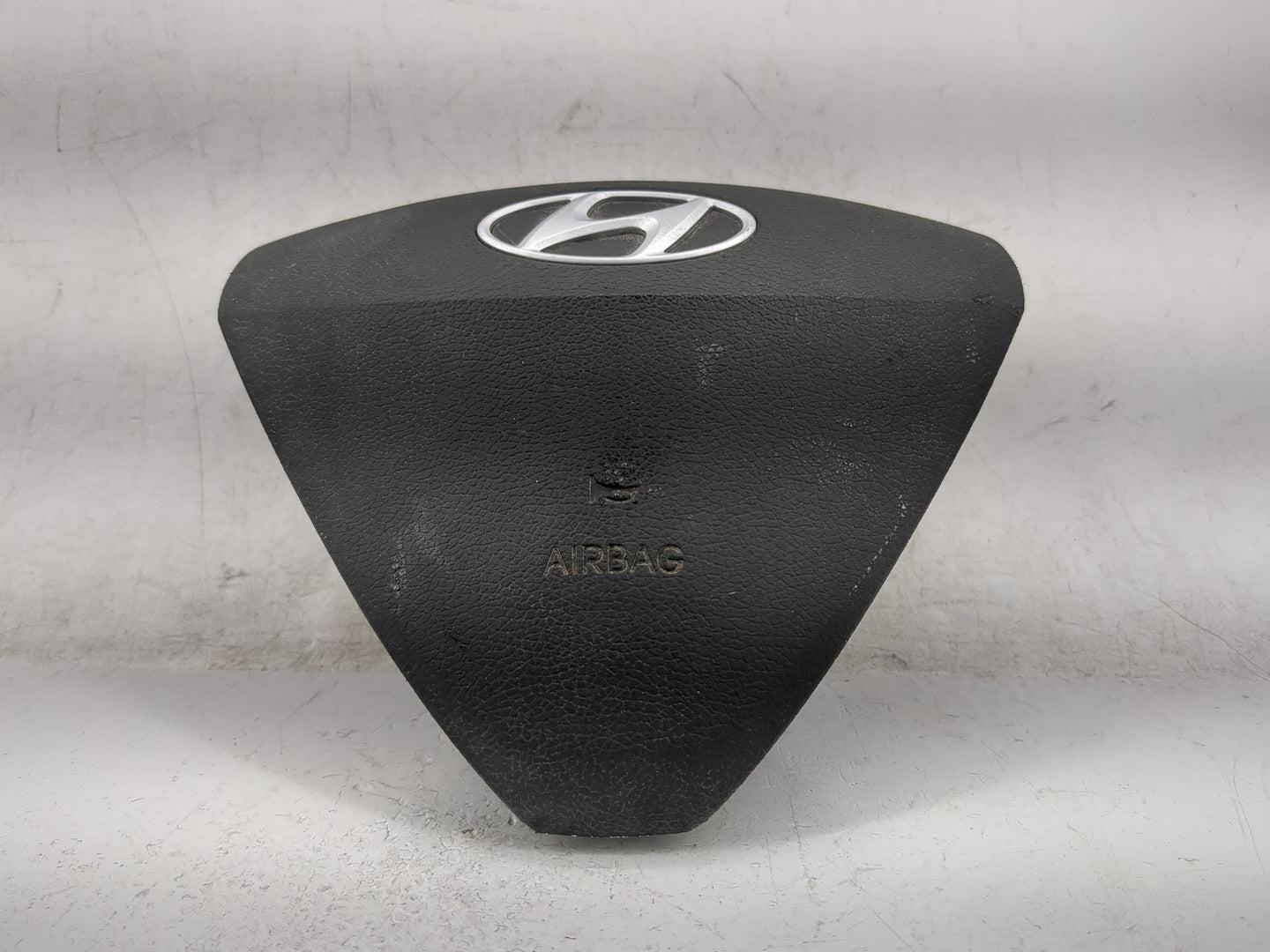 2012-2017 Hyundai Veloster Air Bag Driver Left Steering Wheel Mounted Fits Fits 2012 2013 2014 2015 2016 2017 OEM Used Auto 