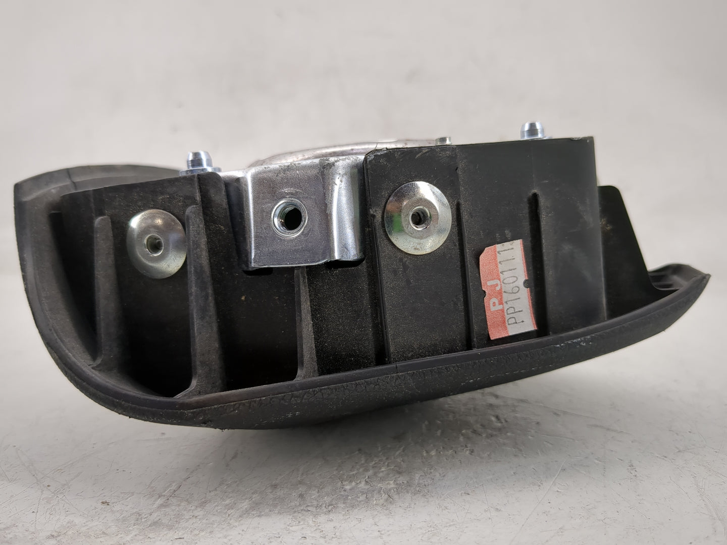 2012-2017 Hyundai Veloster Air Bag Driver Left Steering Wheel Mounted Fits Fits 2012 2013 2014 2015 2016 2017 OEM Used Auto 