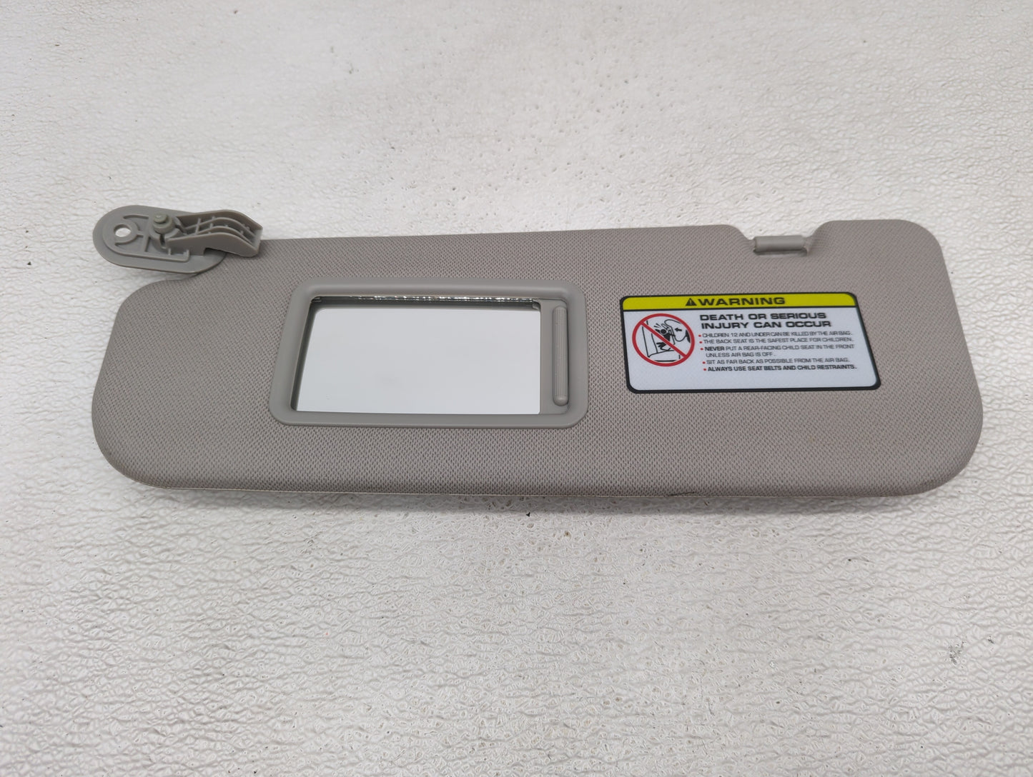 2016-2017 Hyundai Veloster Sun Visor Shade Replacement Driver Left Mirror Fits Fits 2016 2017 OEM Used Auto Parts - Oemuseda