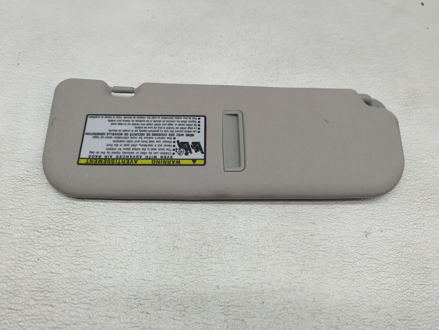 2016-2017 Hyundai Veloster Sun Visor Shade Replacement Driver Left Mirror Fits Fits 2016 2017 OEM Used Auto Parts - Oemuseda