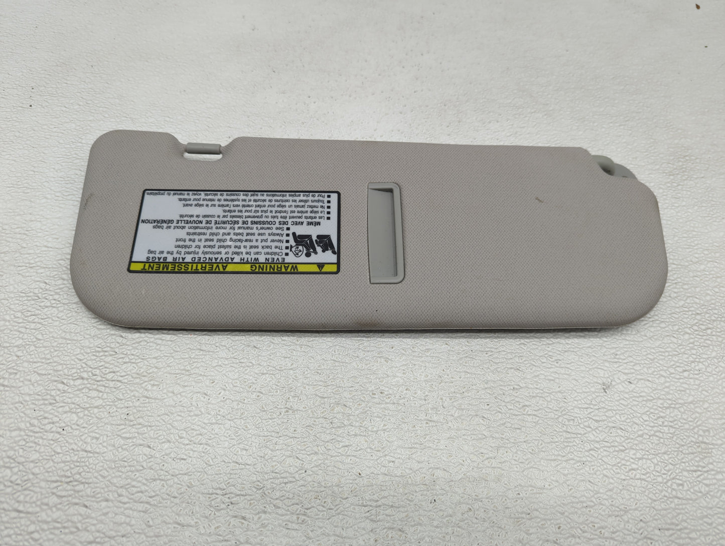 2016-2017 Hyundai Veloster Sun Visor Shade Replacement Driver Left Mirror Fits Fits 2016 2017 OEM Used Auto Parts - Oemuseda