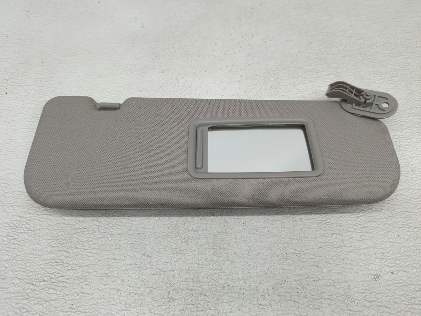 2016-2017 Hyundai Veloster Sun Visor Shade Replacement Passenger Right Mirror Fits Fits 2016 2017 OEM Used Auto Parts - Oemu