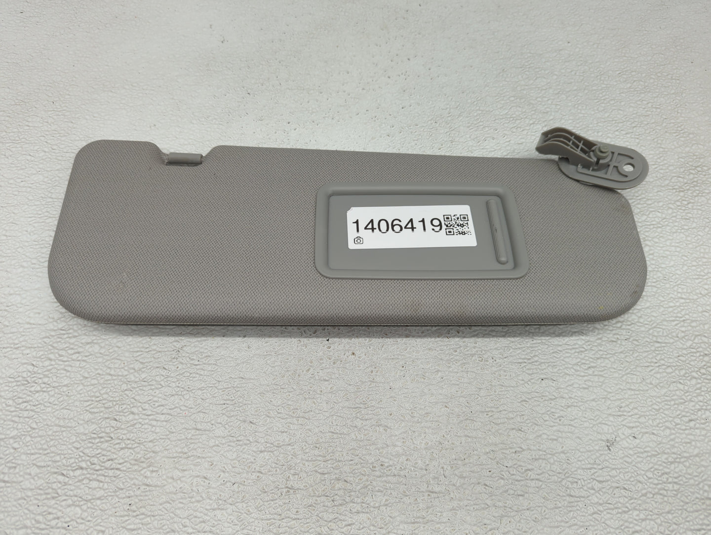2016-2017 Hyundai Veloster Sun Visor Shade Replacement Passenger Right Mirror Fits Fits 2016 2017 OEM Used Auto Parts - Oemu