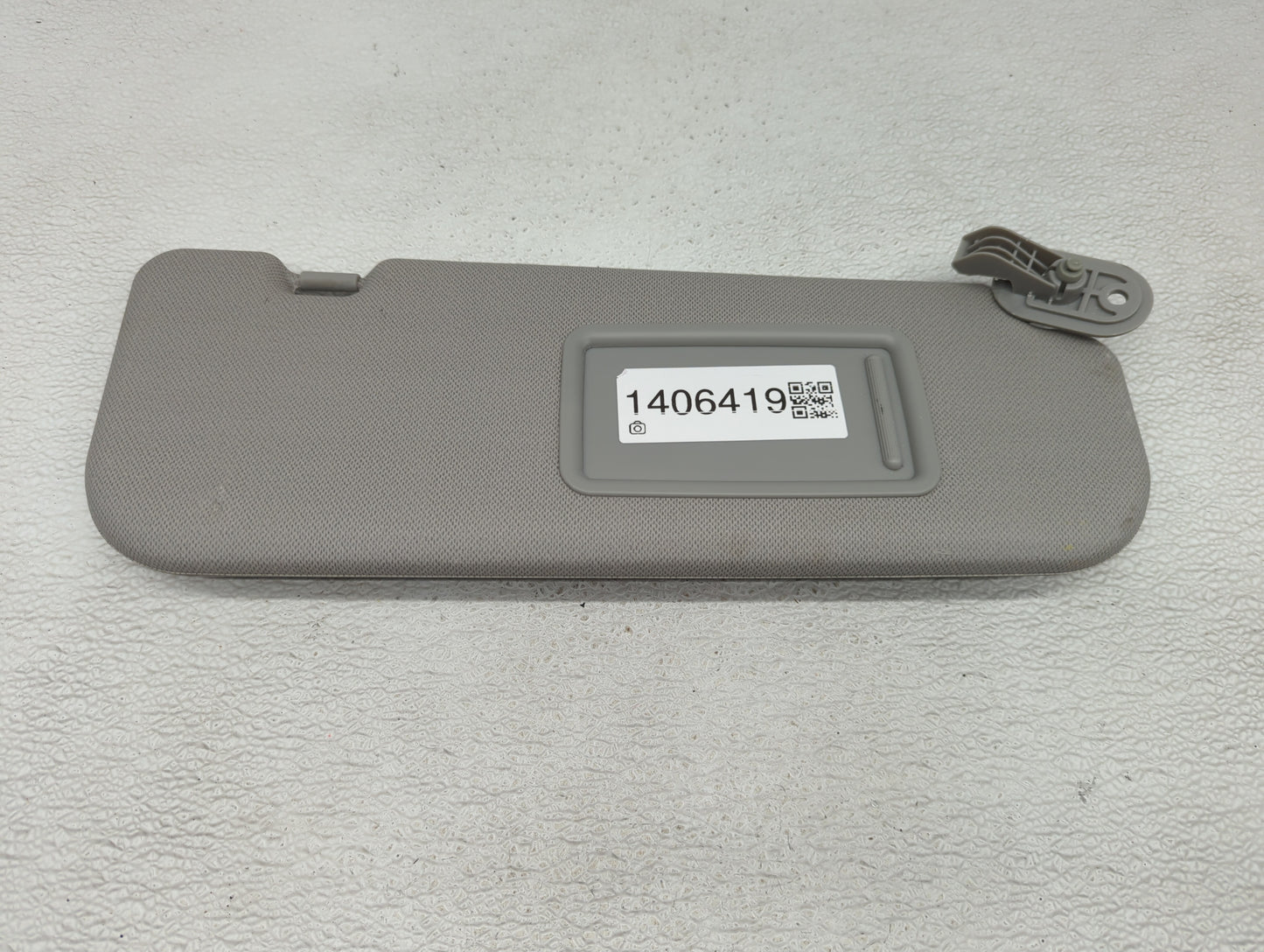 2016-2017 Hyundai Veloster Sun Visor Shade Replacement Passenger Right Mirror Fits Fits 2016 2017 OEM Used Auto Parts - Oemu