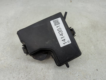 2015-2017 Hyundai Veloster Fusebox Fuse Box Panel Relay Module P/N:91301-2V017 Fits Fits 2015 2016 2017 OEM Used Auto Parts 