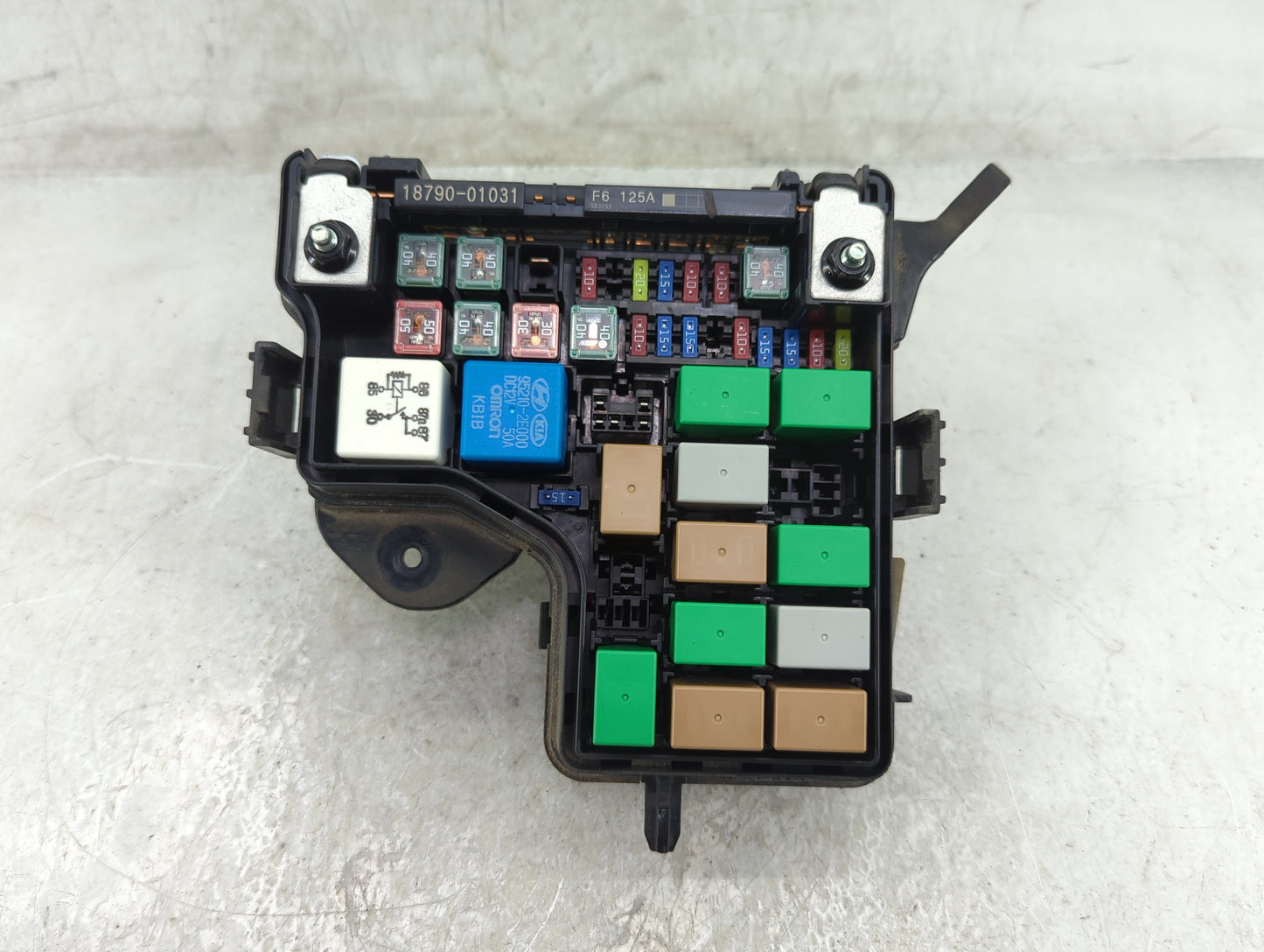 2016-2017 Hyundai Veloster Fusebox Fuse Box Panel Relay Module P/N:18790-01031 N91236-2V019, N91238-2V019 Fits Fits 2016 201