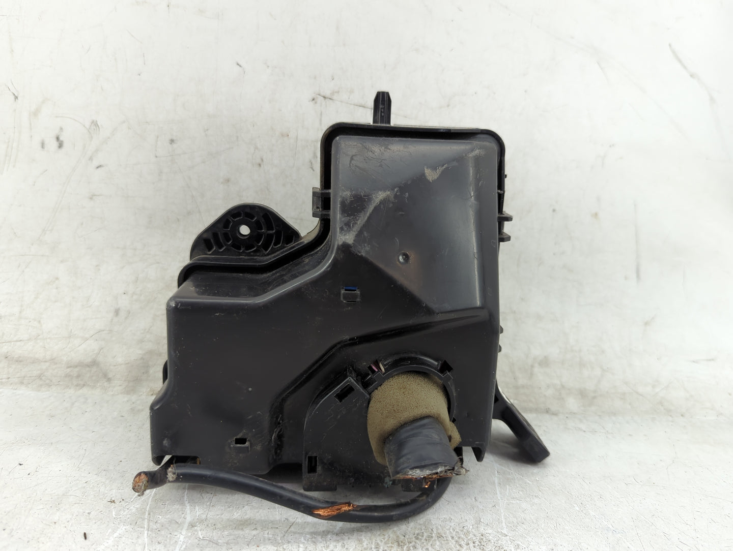 2016-2017 Hyundai Veloster Fusebox Fuse Box Panel Relay Module P/N:18790-01031 N91236-2V019, N91238-2V019 Fits Fits 2016 201