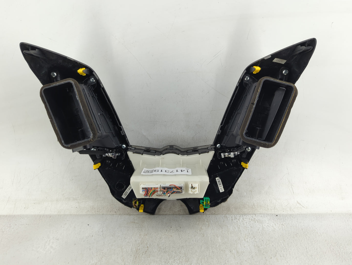 2016-2017 Hyundai Veloster Climate Control Module Temperature AC/Heater Replacement Fits Fits 2016 2017 OEM Used Auto Parts 