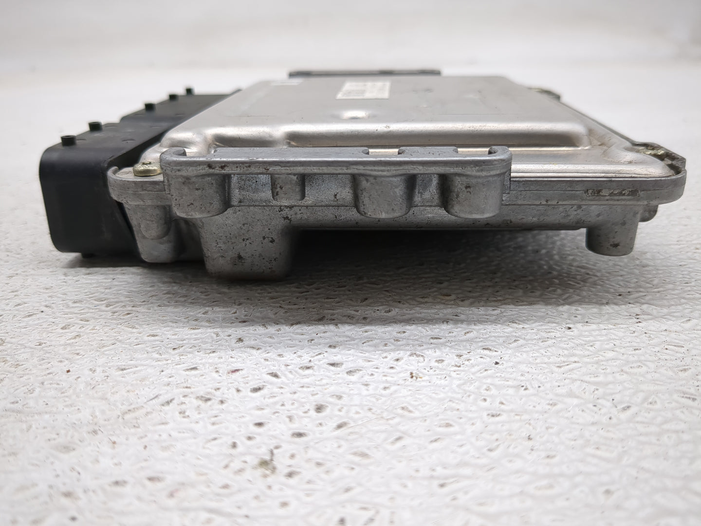2016 Hyundai Veloster PCM Engine Control Computer ECU ECM PCU OEM P/N:39135-2BFK0 GTFS-GFU6FS01H00 Fits OEM Used Auto Parts 