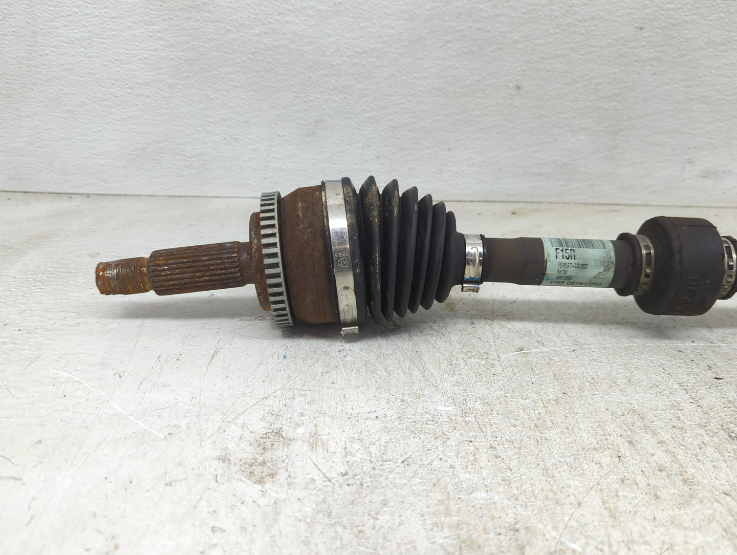 2016-2017 Hyundai Veloster Axle Shaft Front Passenger Cv C/v - Oemusedautoparts1.com