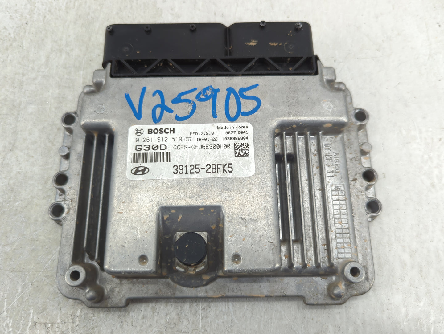 2016-2017 Hyundai Veloster PCM Engine Control Computer ECU ECM PCU OEM P/N:39125-2BFK5 0261S12519, MED17.9.8 Fits Fits 2016 
