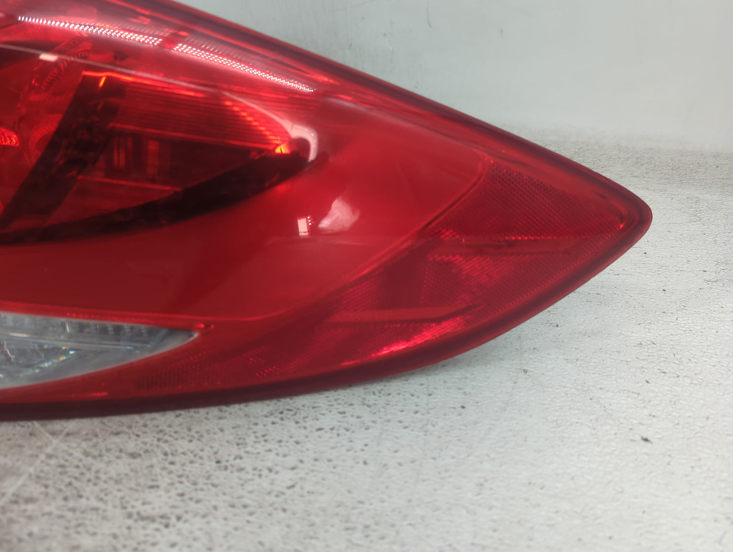 2012-2017 Hyundai Veloster Tail Light Assembly Passenger Right OEM Fits Fits 2012 2013 2014 2015 2016 2017 OEM Used Auto Par