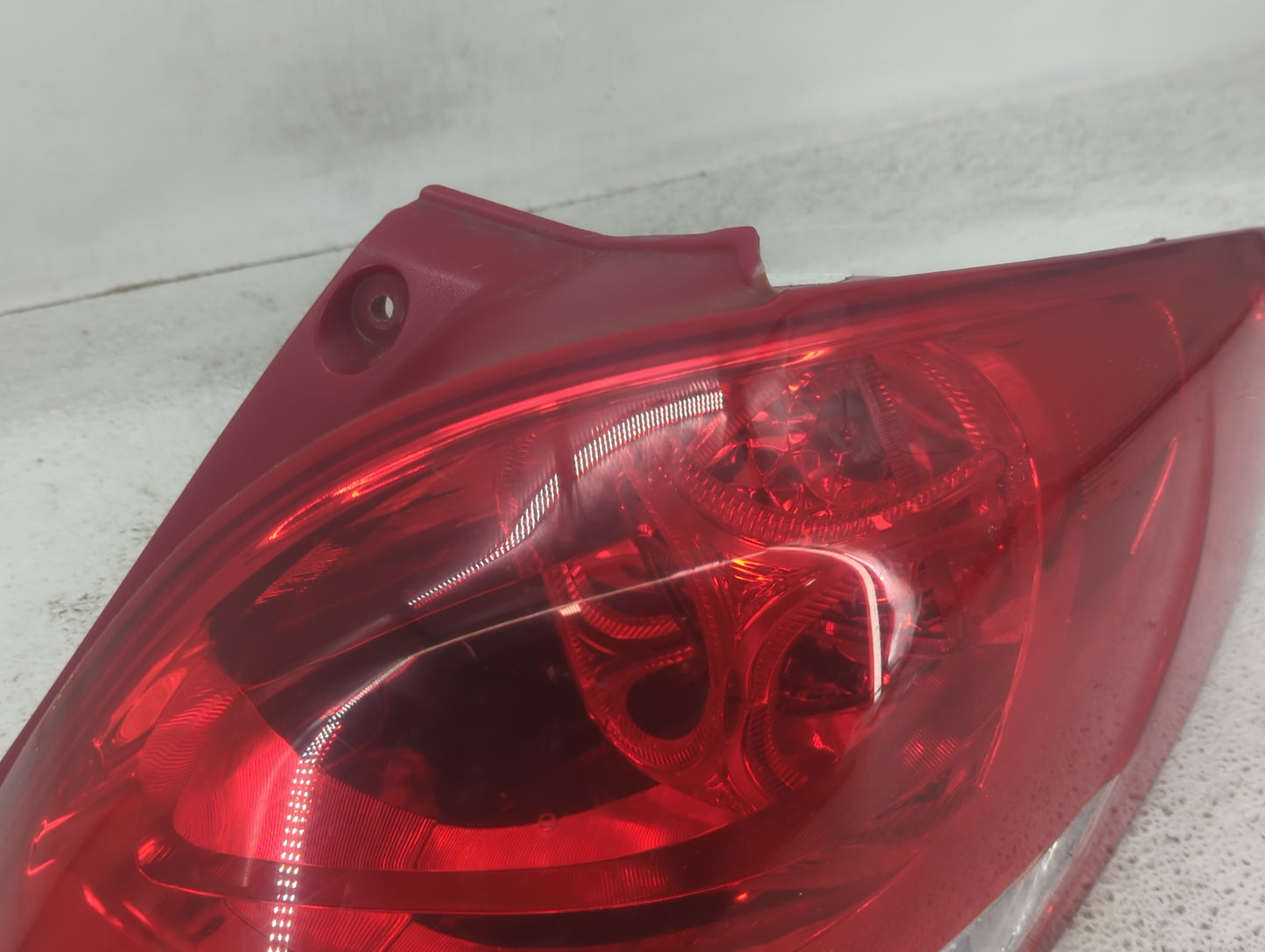 2012-2017 Hyundai Veloster Tail Light Assembly Passenger Right OEM Fits Fits 2012 2013 2014 2015 2016 2017 OEM Used Auto Par