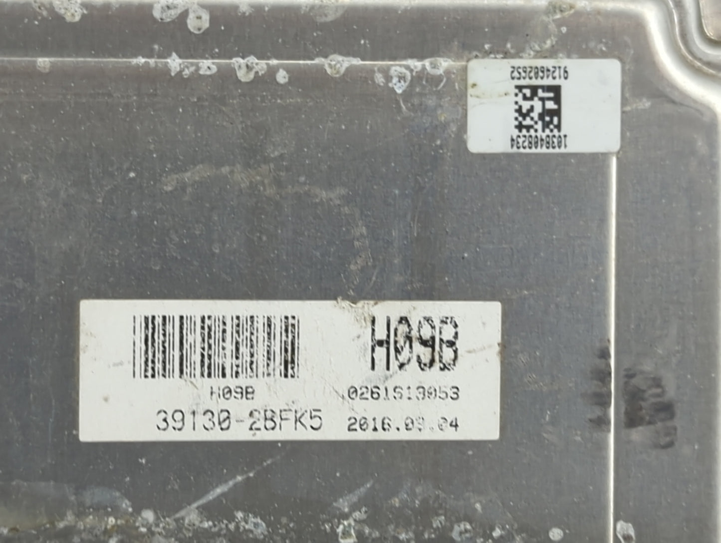 2016 Hyundai Veloster PCM Engine Control Computer ECU ECM PCU OEM P/N:39131-2BFK5, 39130-2BFK5, 0261S13053, 0261513053 Fits 