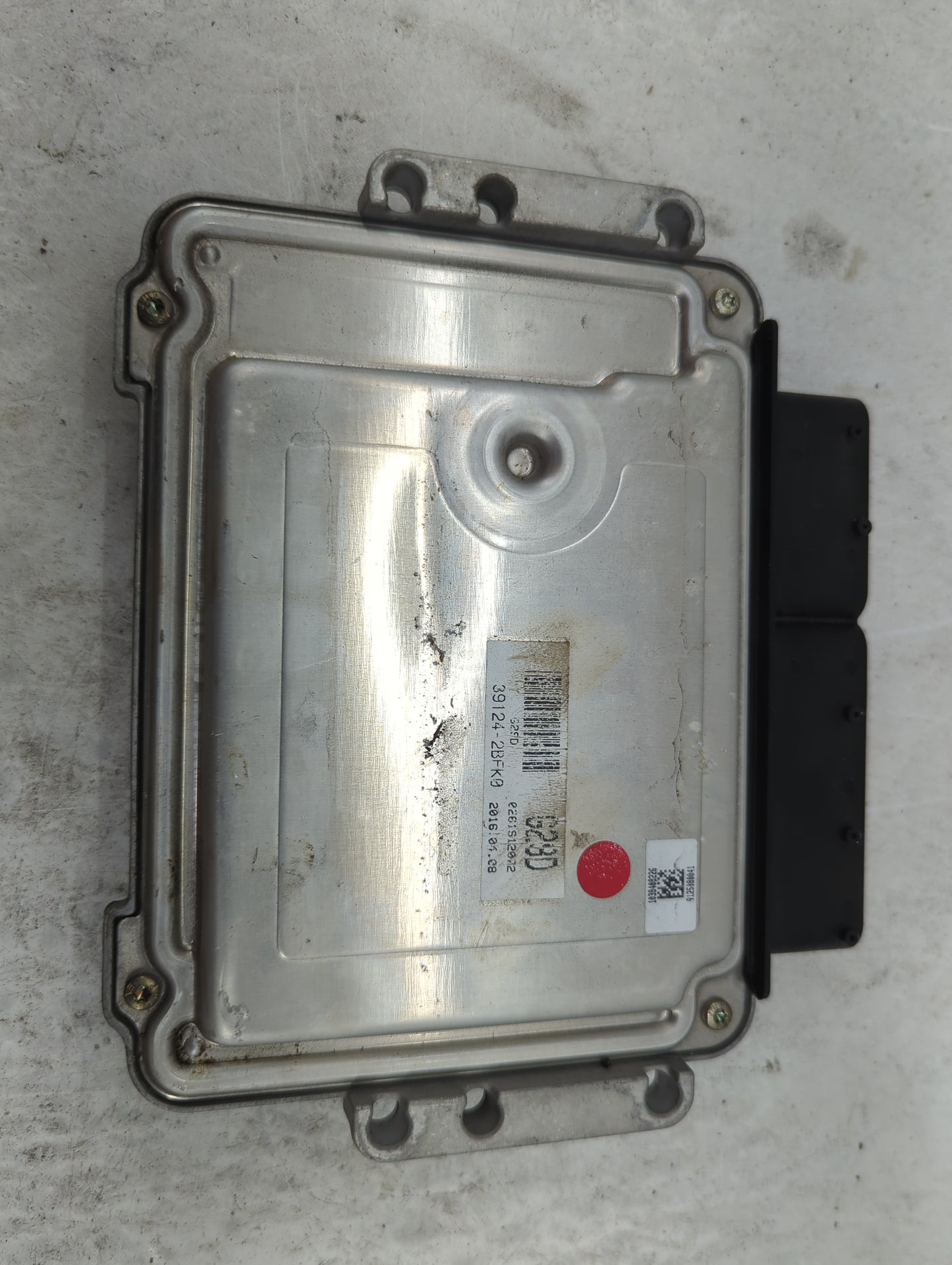 2016-2017 Hyundai Veloster PCM Engine Control Computer ECU ECM PCU OEM P/N:39125-2BFK0 0261S12072 Fits Fits 2016 2017 OEM Us