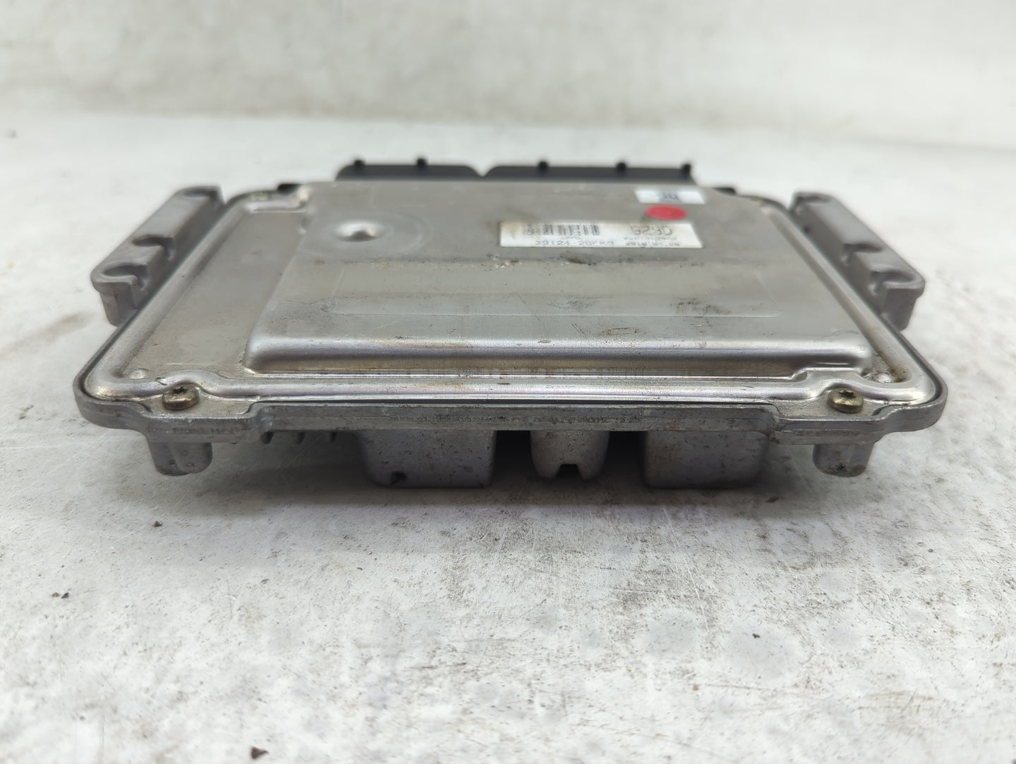 2016-2017 Hyundai Veloster PCM Engine Control Computer ECU ECM PCU OEM P/N:39125-2BFK0 0261S12072 Fits Fits 2016 2017 OEM Us