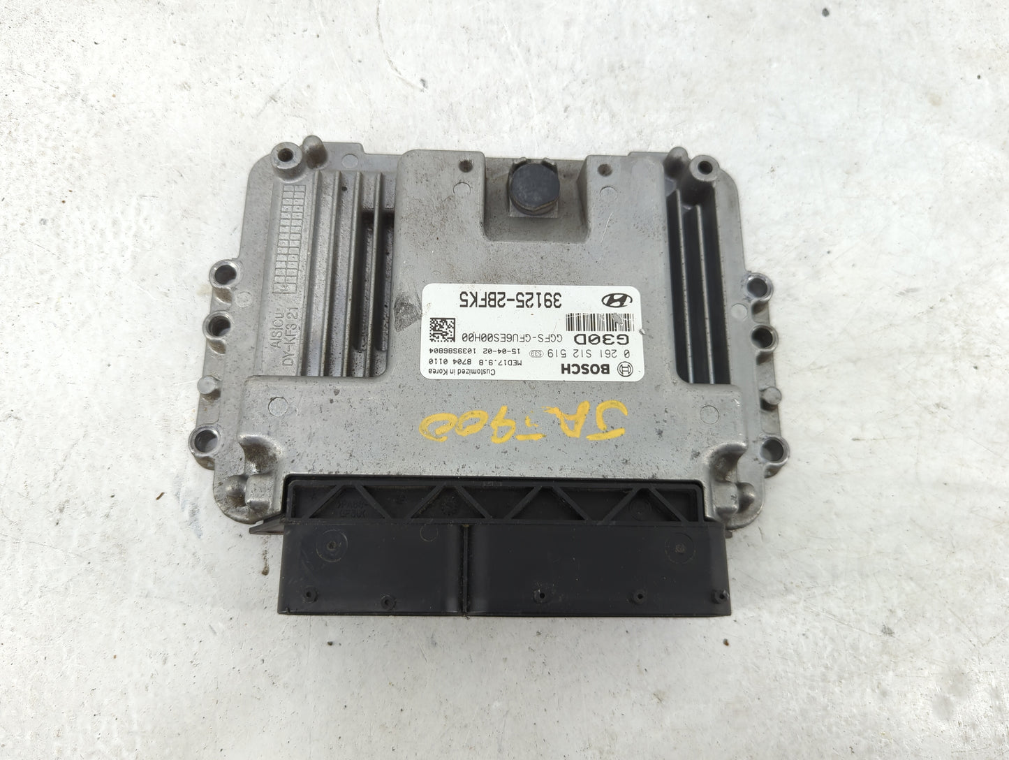 2016-2017 Hyundai Veloster PCM Engine Control Computer ECU ECM PCU OEM P/N:39124-2BFK5 39125-2BFK5, 0261S12519 Fits Fits 201