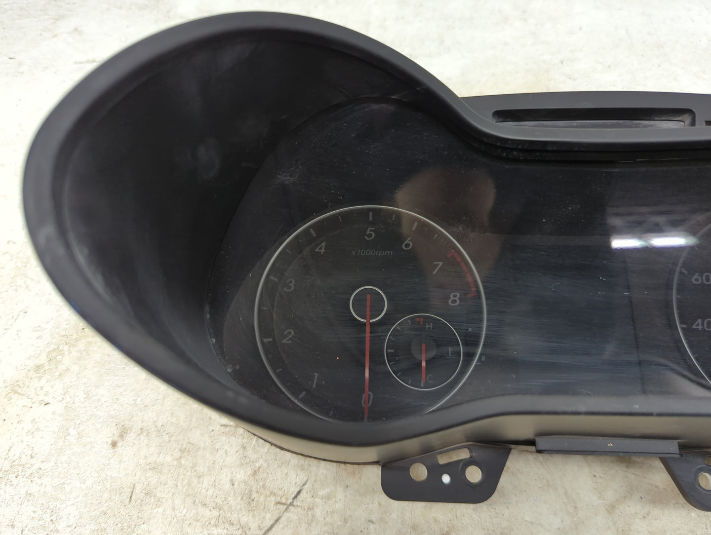 2016-2017 Hyundai Veloster Instrument Cluster Speedometer Gauges P/N:94021-2V201 Miles: Fits Fits 2016 2017 OEM Used Auto Pa