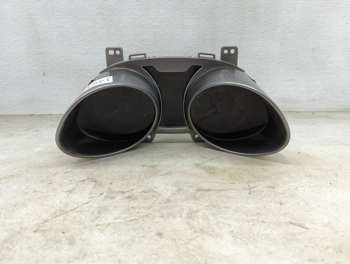 2016-2017 Hyundai Veloster Instrument Cluster Speedometer Gauges P/N:94031-2V201 Miles: Fits Fits 2016 2017 OEM Used Auto Pa