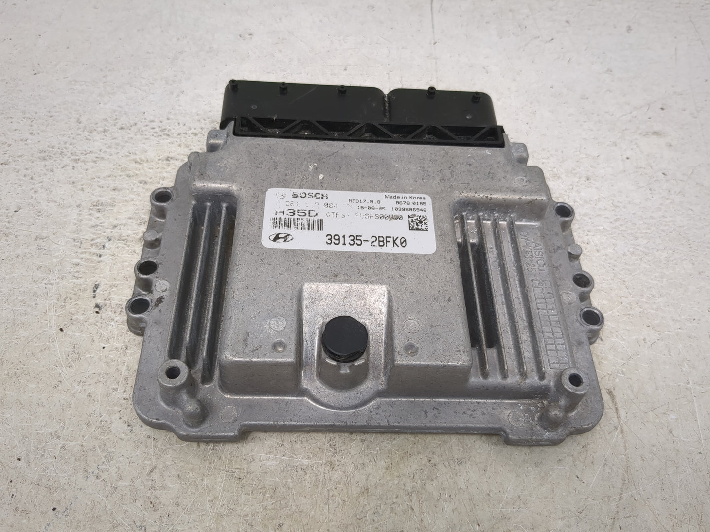 2016 Hyundai Veloster PCM Engine Control Computer ECU ECM PCU OEM P/N:39135-2BFK0 GTFS-GFU6FS01H00 Fits OEM Used Auto Parts 