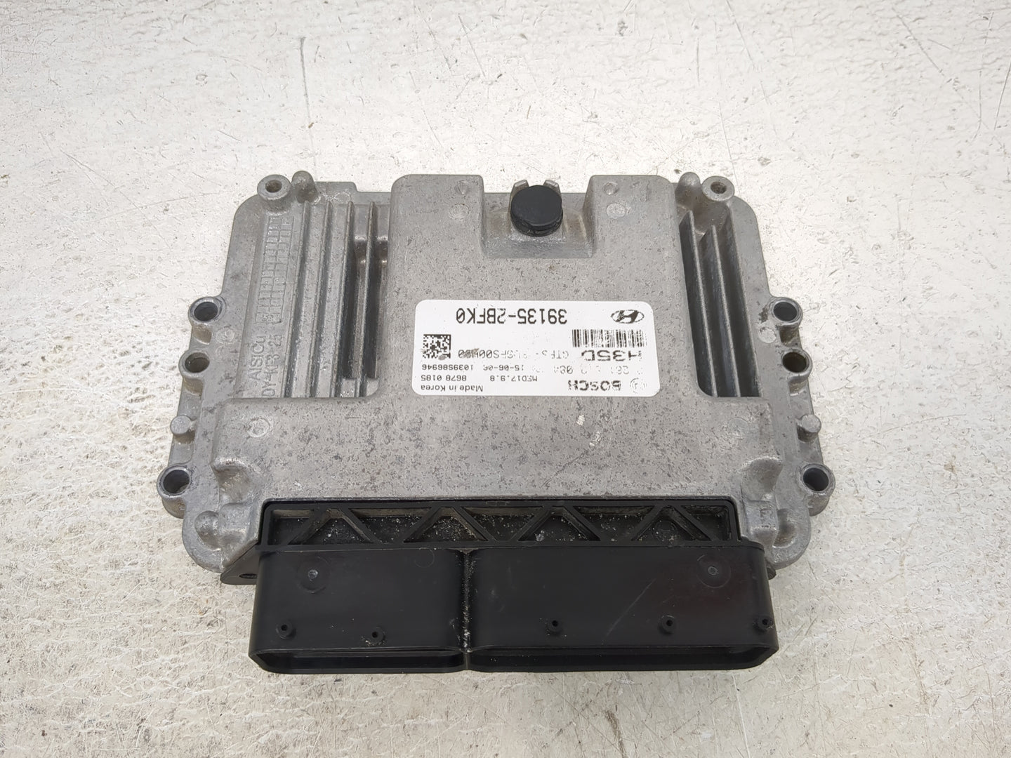 2016 Hyundai Veloster PCM Engine Control Computer ECU ECM PCU OEM P/N:39135-2BFK0 GTFS-GFU6FS01H00 Fits OEM Used Auto Parts 