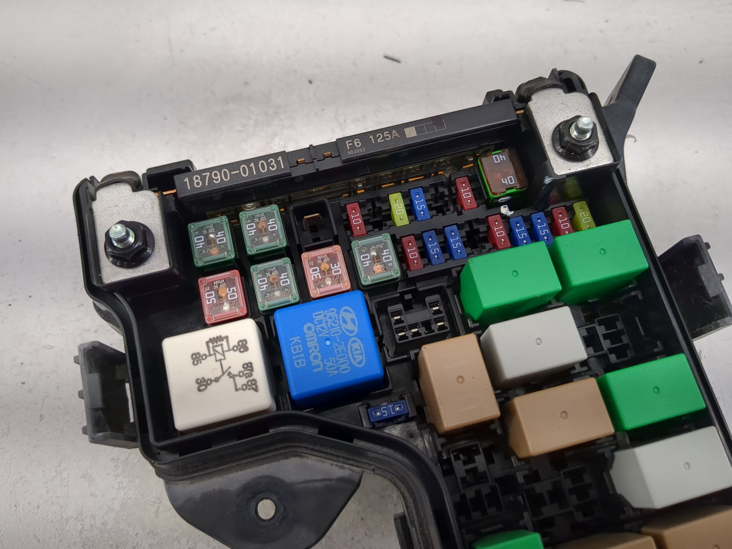 2016-2017 Hyundai Veloster Fusebox Fuse Box Panel Relay Module P/N:18790-01031 91236-2V179 Fits Fits 2016 2017 OEM Used Auto