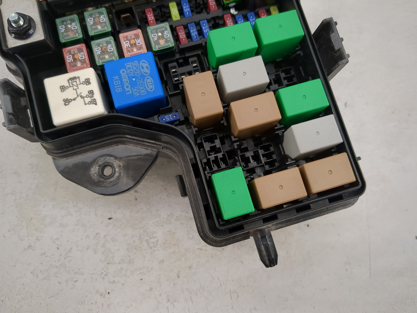 2016-2017 Hyundai Veloster Fusebox Fuse Box Panel Relay Module P/N:18790-01031 91236-2V179 Fits Fits 2016 2017 OEM Used Auto