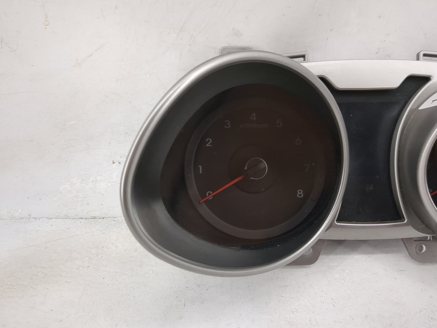 2016-2017 Hyundai Veloster Instrument Cluster Speedometer Gauges P/N:94031-2V240RDR Miles: Fits Fits 2016 2017 OEM Used Auto
