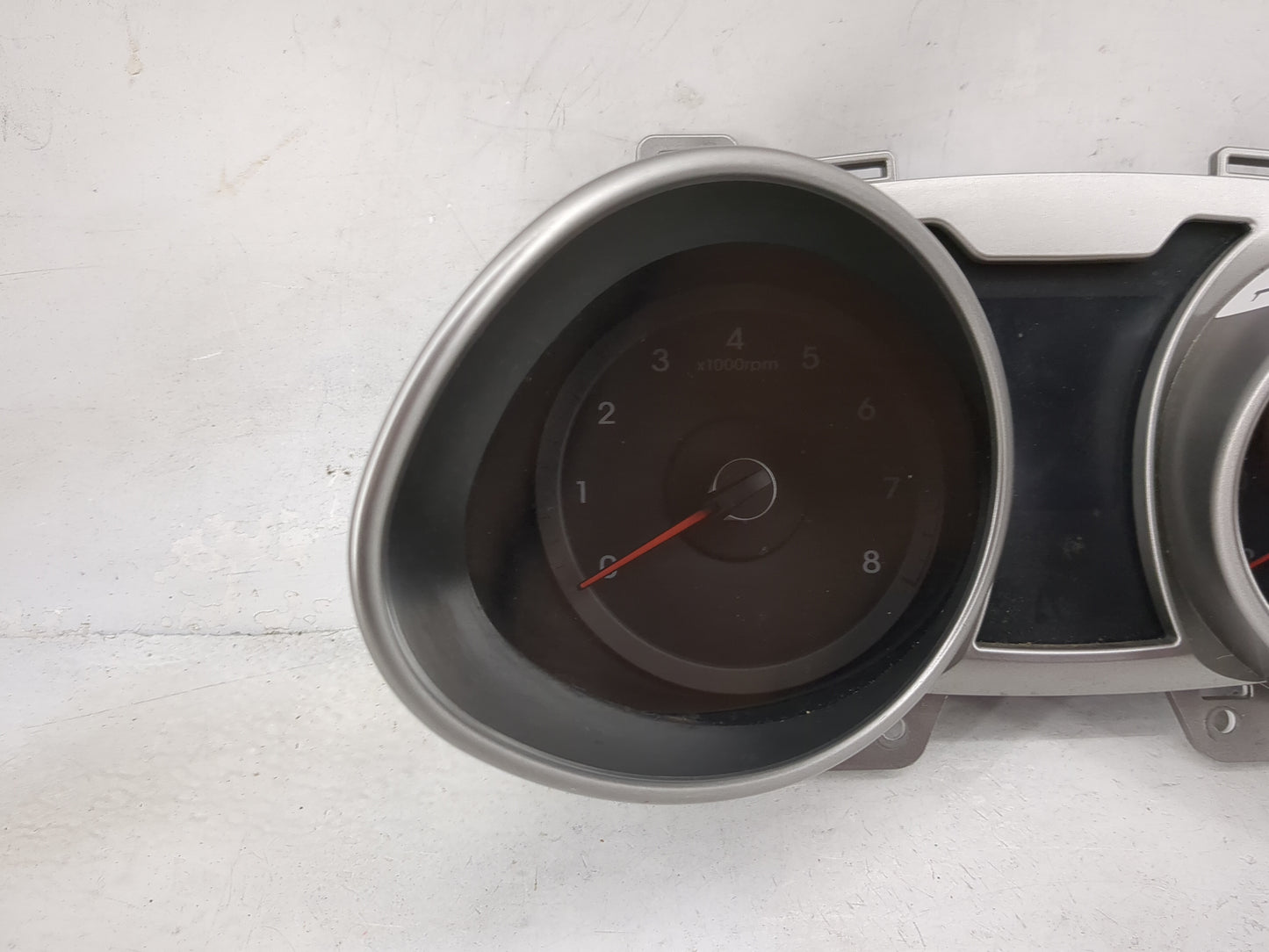 2016-2017 Hyundai Veloster Instrument Cluster Speedometer Gauges P/N:94031-2V240RDR Miles: Fits Fits 2016 2017 OEM Used Auto