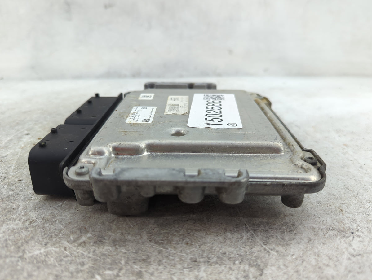 2016 Hyundai Veloster PCM Engine Control Computer ECU ECM PCU OEM P/N:0261S12084 39135-2BFK0, BSW-MED1798-001 Fits OEM Used 