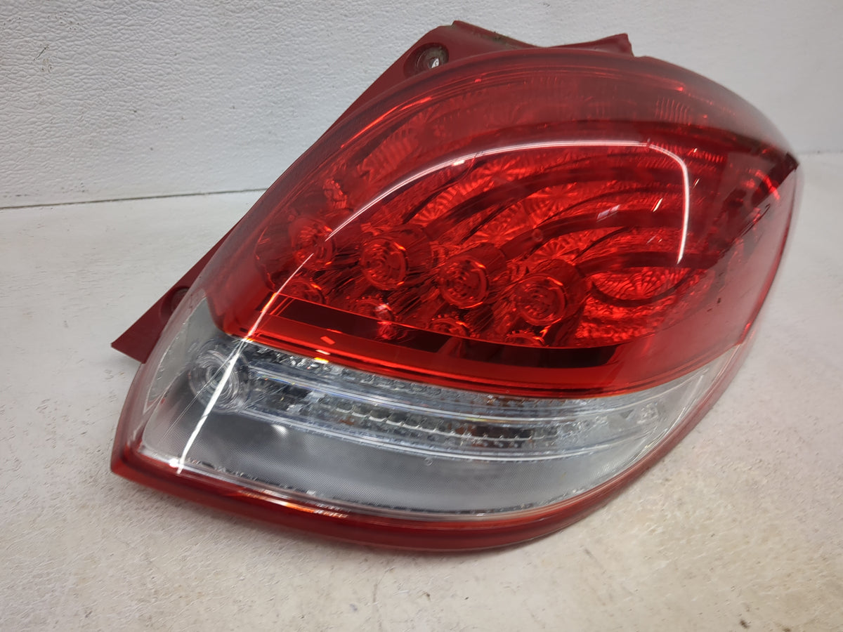 2013-2017 Hyundai Veloster Tail Light Assembly Passenger Right OEM Fits Fits 2013 2014 2015 2016 2017 OEM Used Auto Parts - 