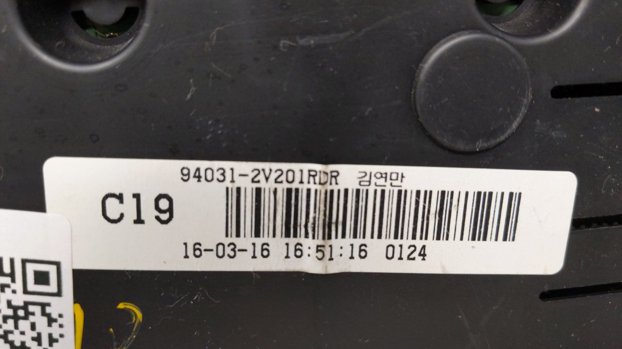2016-2017 Hyundai Veloster Instrument Cluster Speedometer Gauges P/N:94031-2V201 94031-2V201RDR Fits Fits 2016 2017 OEM Used
