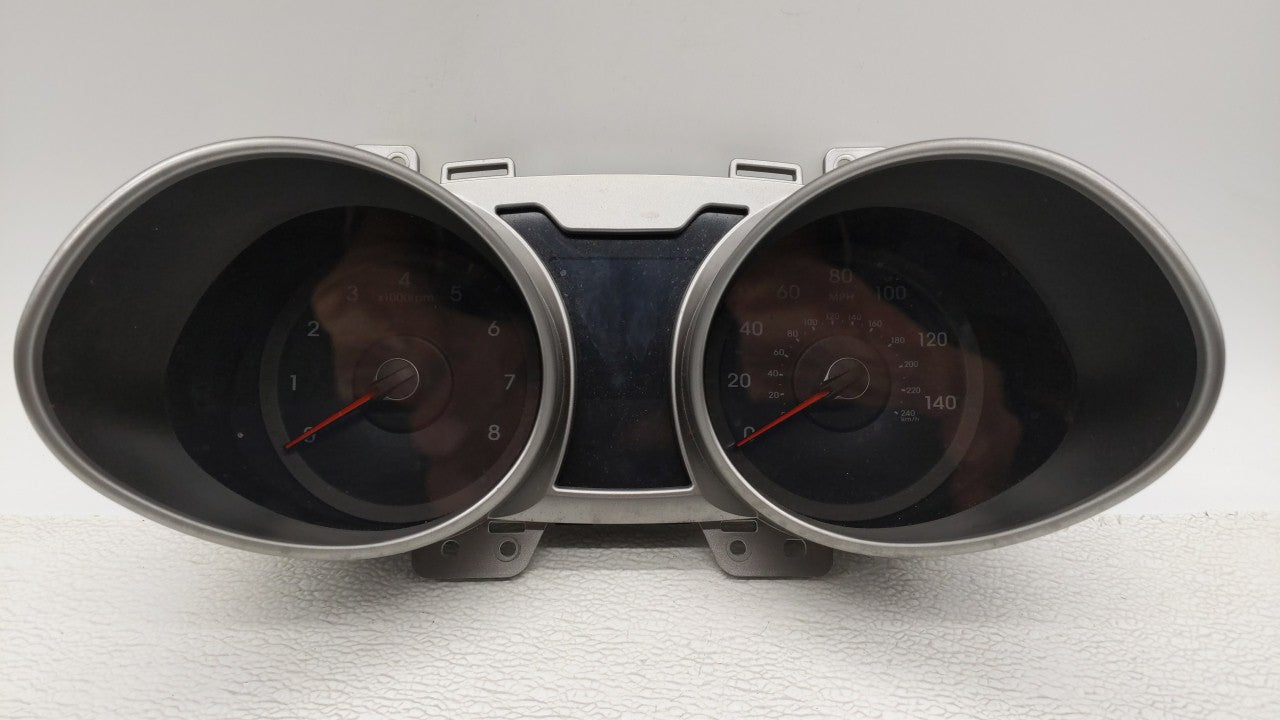 2016-2017 Hyundai Veloster Instrument Cluster Speedometer Gauges P/N:94031-2V240 94031-2V240RDR Fits Fits 2016 2017 OEM Used