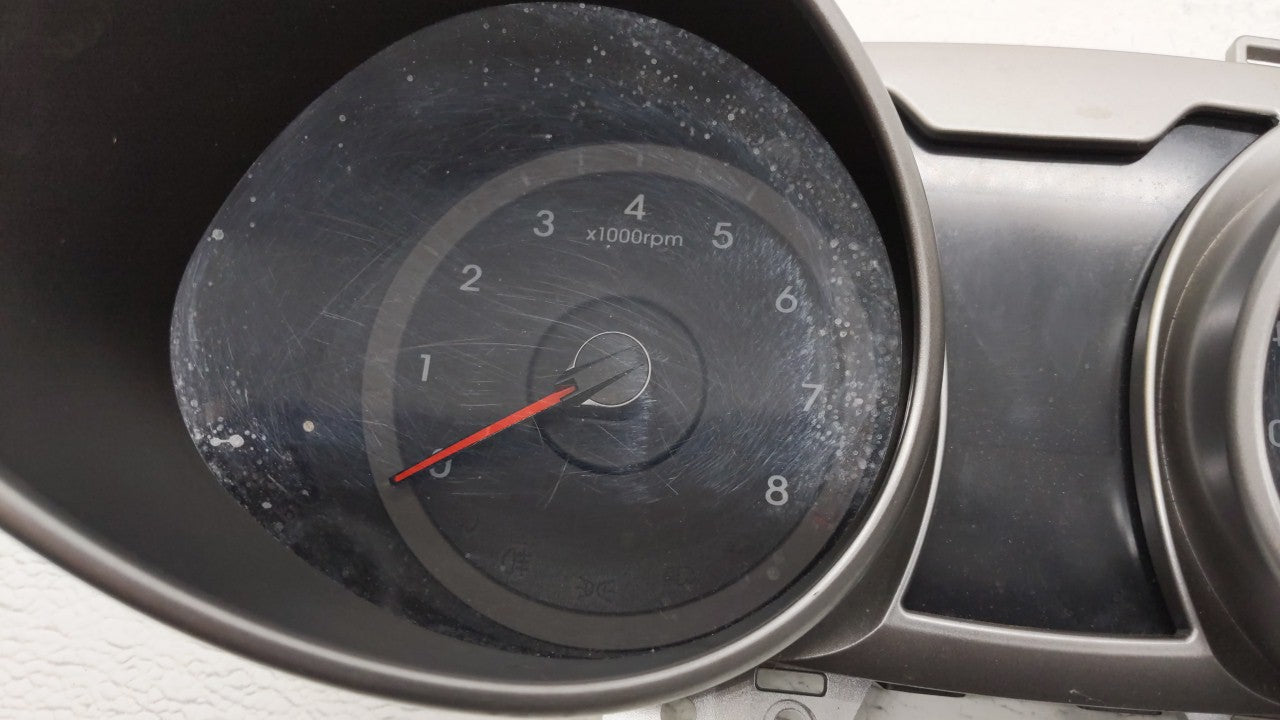 2016-2017 Hyundai Veloster Instrument Cluster Speedometer Gauges P/N:94031-2V240 94031-2V240RDR Fits Fits 2016 2017 OEM Used