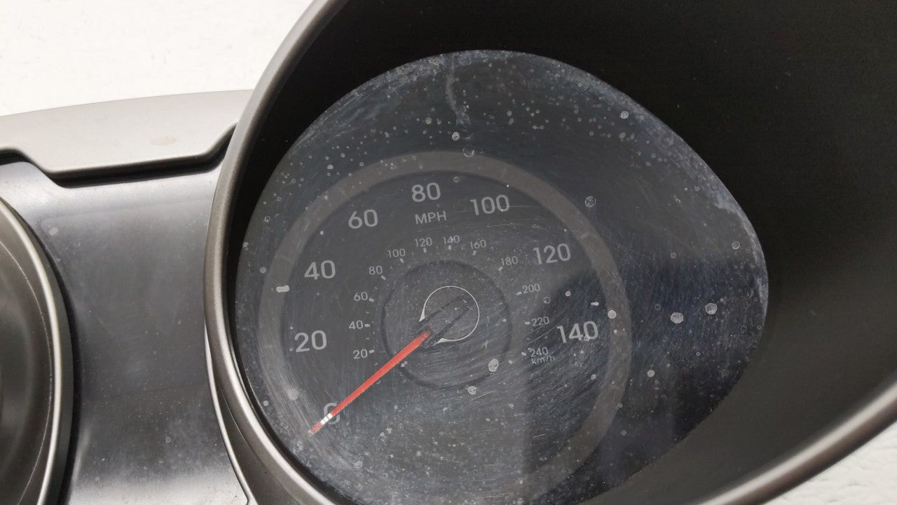 2016-2017 Hyundai Veloster Instrument Cluster Speedometer Gauges P/N:94031-2V240 94031-2V240RDR Fits Fits 2016 2017 OEM Used