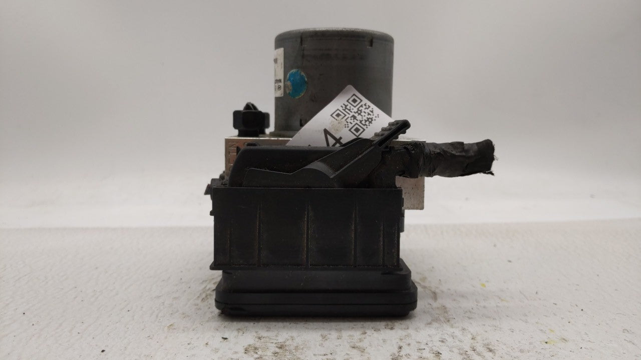 2015-2017 Hyundai Veloster ABS Pump Control Module Replacement P/N:58920-2V470 58920-2V480 Fits Fits 2015 2016 2017 OEM Used