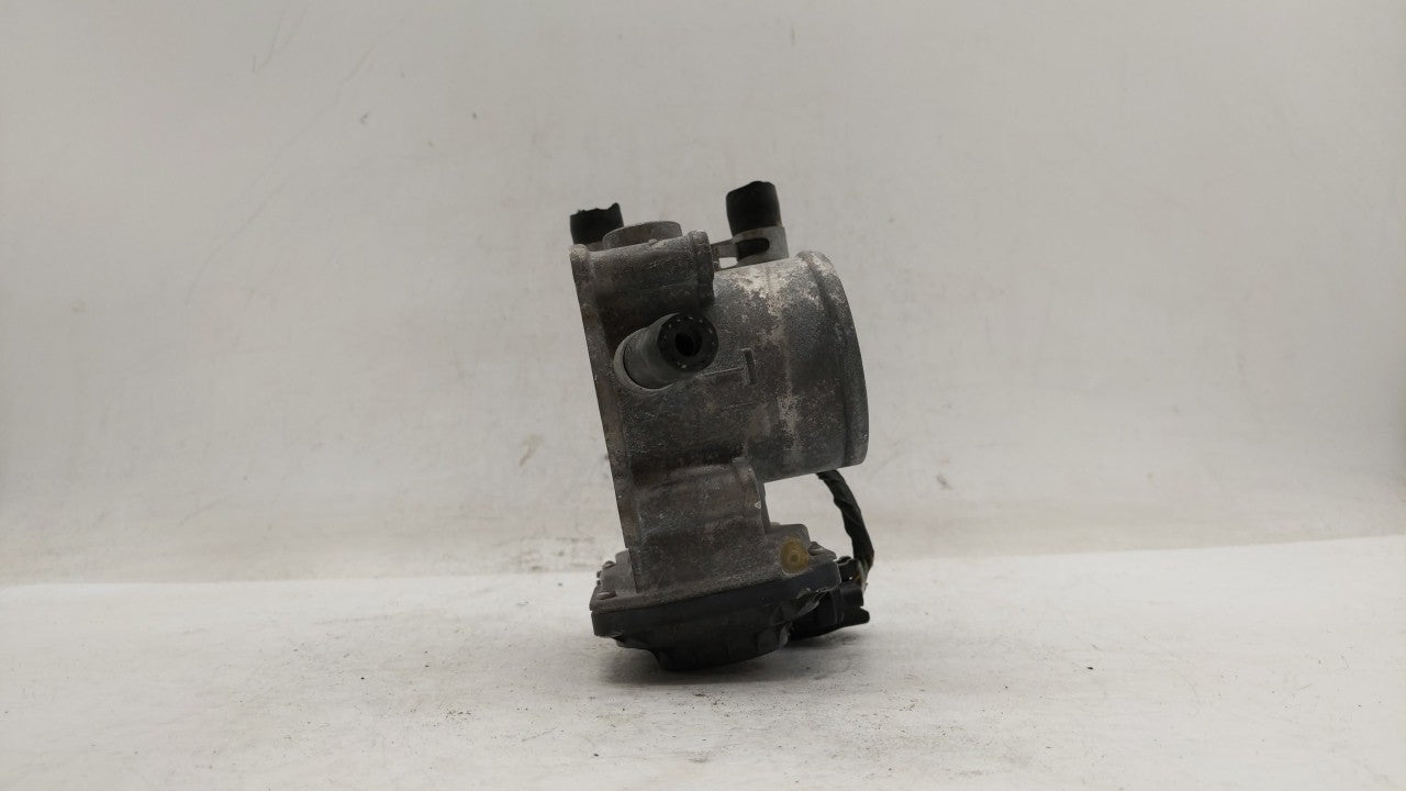 2012-2017 Hyundai Veloster Throttle Body P/N:5302-1S02 35100-2B300 Fits Fits 2012 2013 2014 2015 2016 2017 2018 2019 OEM Use